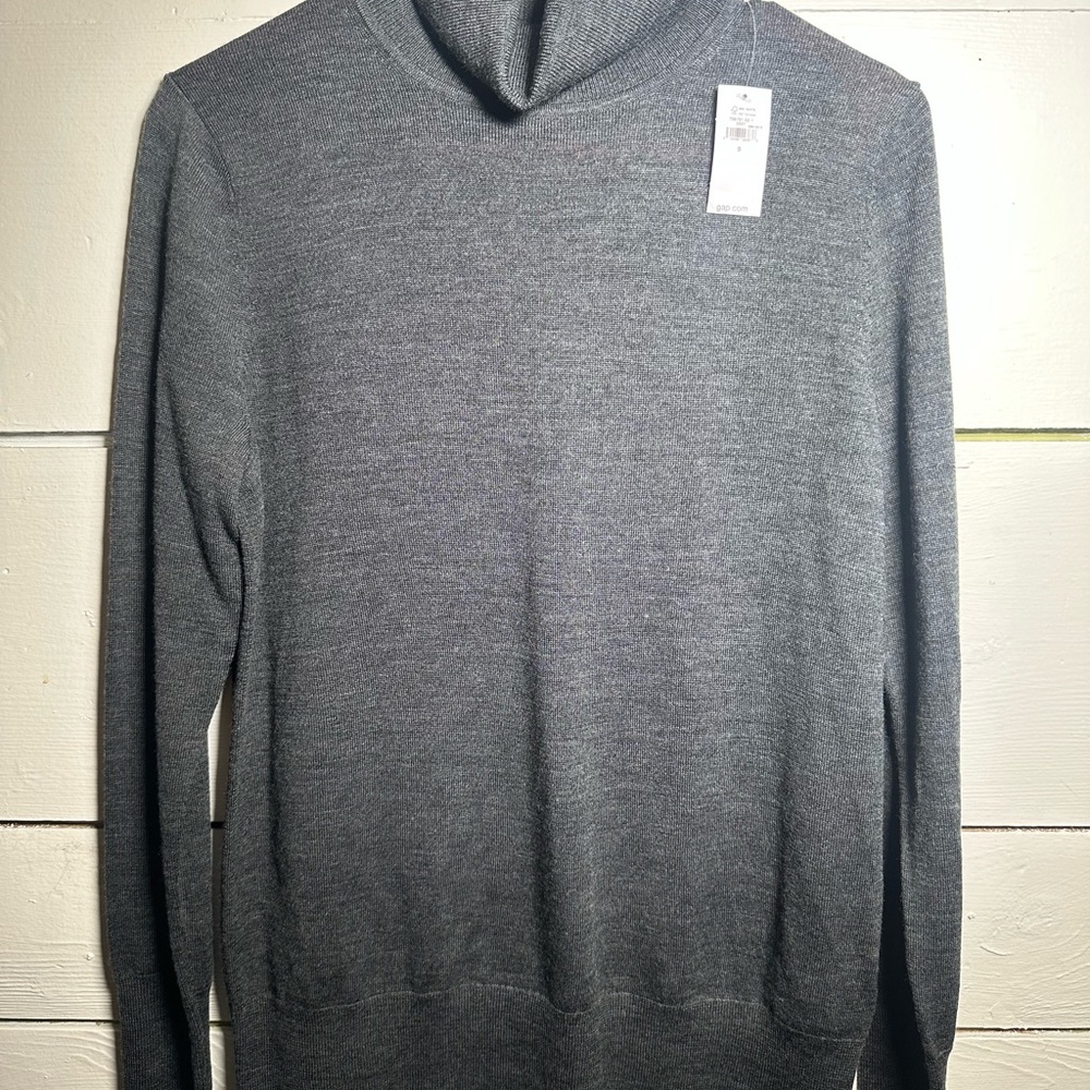 GAP Women's Gray Turtleneck Top